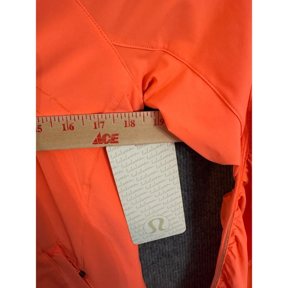 NWT Lululemon Hooded Jacket Neon Orange VELI Run Packable Hood LW4I78S 8 - Picture 5 of 8